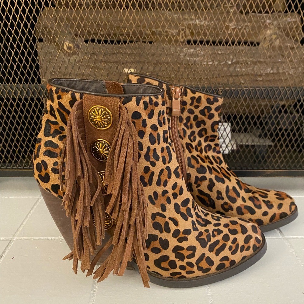 Very Volatile Booties. Leopard with fringe and concho details!